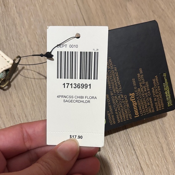 Loungefly Cream Floral Disney Princess Zip Wallet - Picture 2 of 3